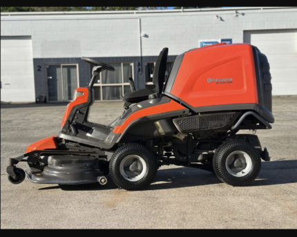 Husqvarna RC320Ts articulated ride on mower rear catcher