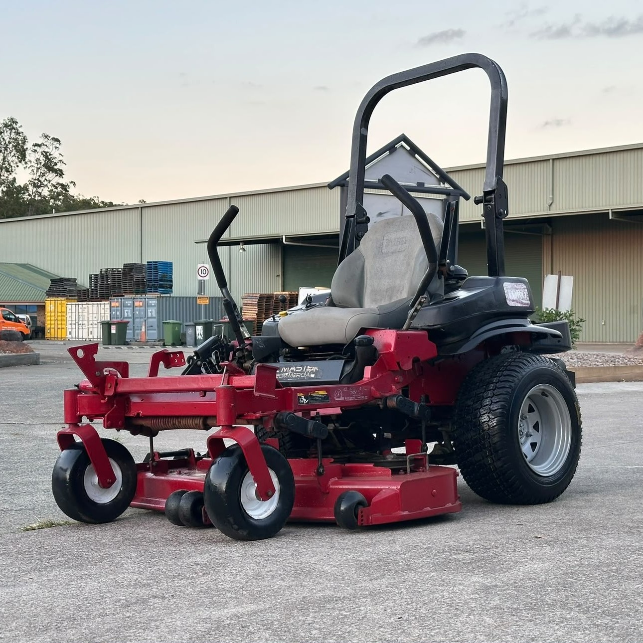 2014 Toro Z Master 6000 48″ Zero Turn Mower | 850 Hours (1) 2014 Toro Z Master 6000 48″ Zero Turn Mower - photo 1