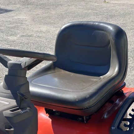 2018 Husqvarna TS138 38″ Ride On Mower - photo 2